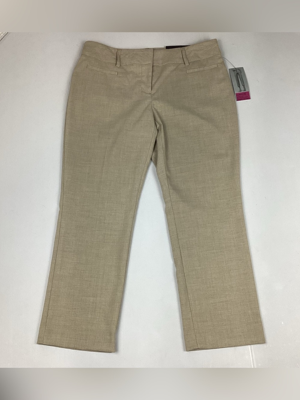 Apt. 9 Tan Curvy Fit Staight Leg Capri Women’s Size 6 New With Tag Retail $44
